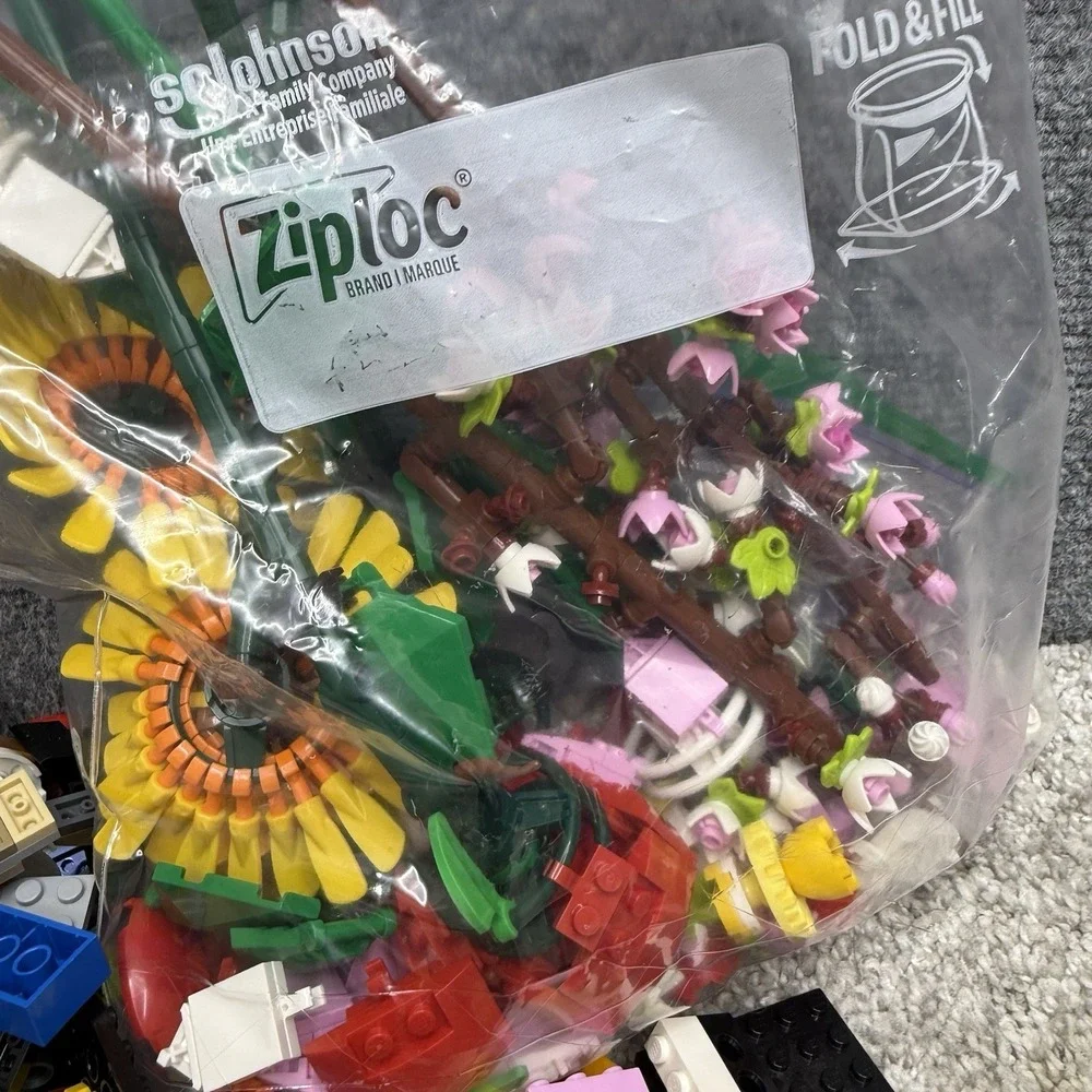 Lego bulk lot 5lbs + mixed huge lot loose bricks minifigures flowers